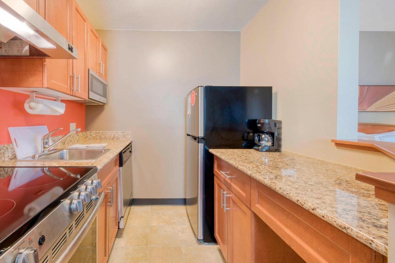 Towneplace Suites Raleigh Cary/Weston Parkway Exteriör bild
