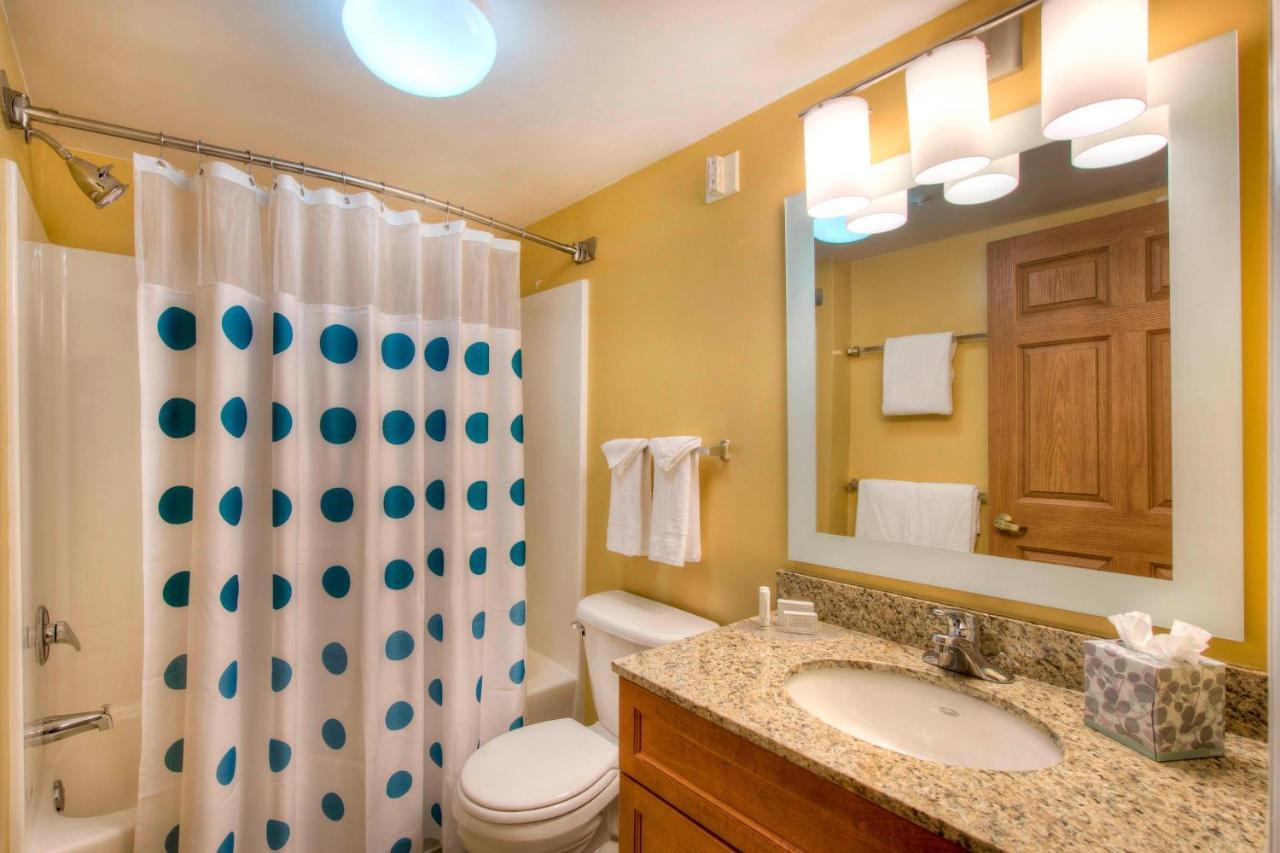 Towneplace Suites Raleigh Cary/Weston Parkway Exteriör bild