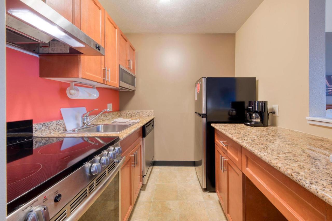 Towneplace Suites Raleigh Cary/Weston Parkway Exteriör bild