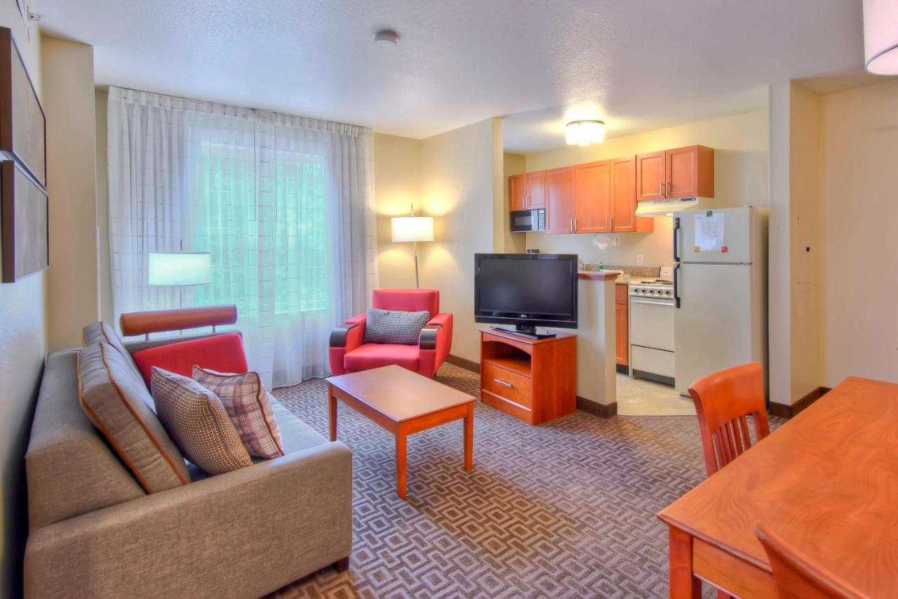 Towneplace Suites Raleigh Cary/Weston Parkway Exteriör bild