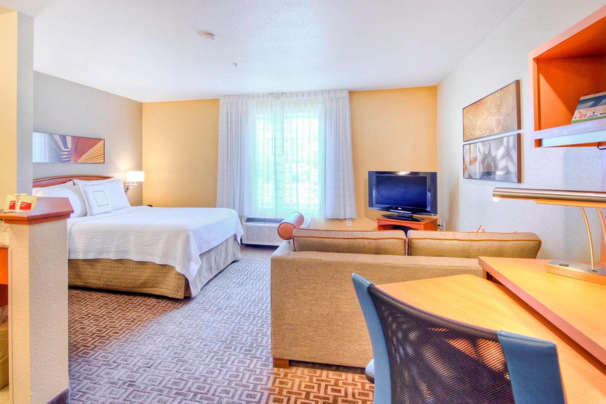 Towneplace Suites Raleigh Cary/Weston Parkway Exteriör bild