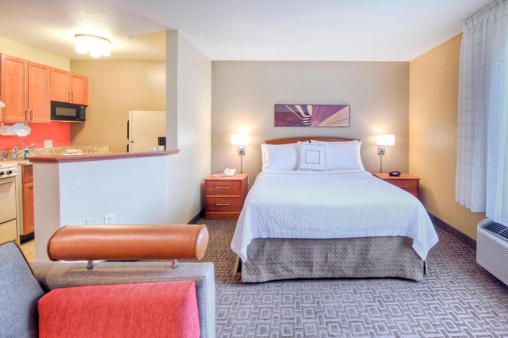 Towneplace Suites Raleigh Cary/Weston Parkway Exteriör bild