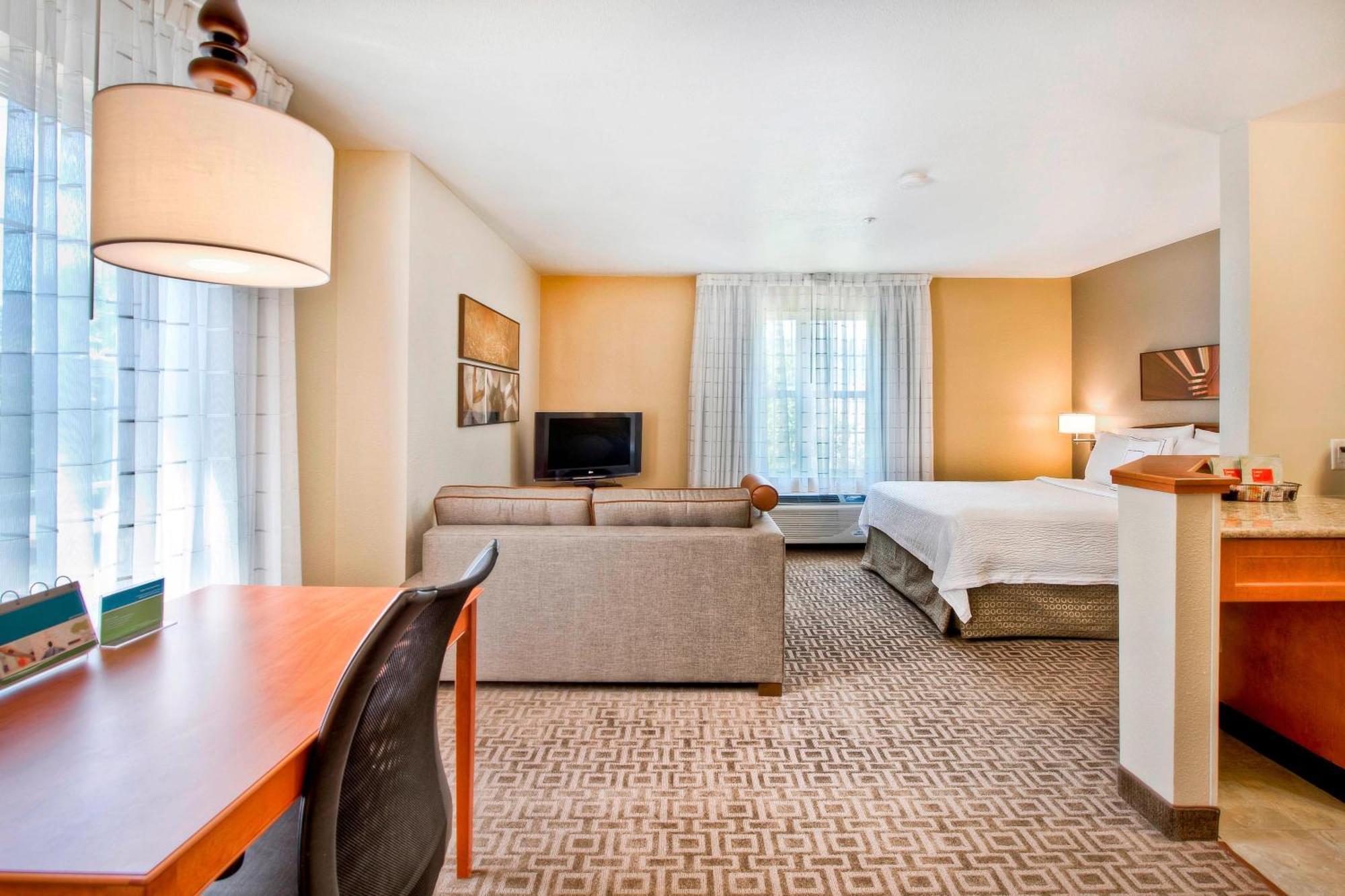Towneplace Suites Raleigh Cary/Weston Parkway Exteriör bild