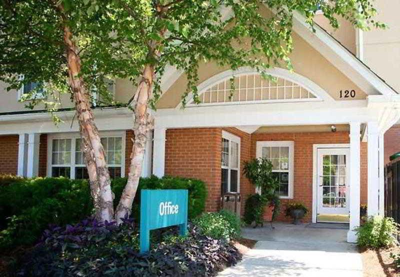 Towneplace Suites Raleigh Cary/Weston Parkway Exteriör bild