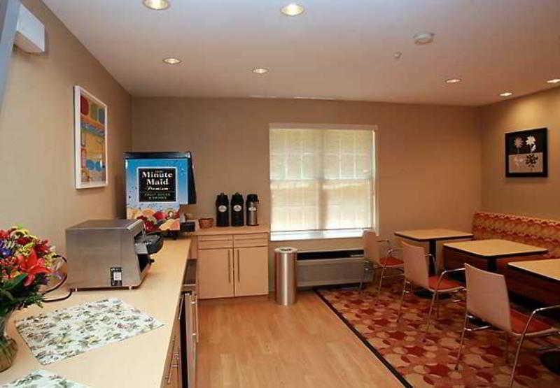 Towneplace Suites Raleigh Cary/Weston Parkway Restaurang bild